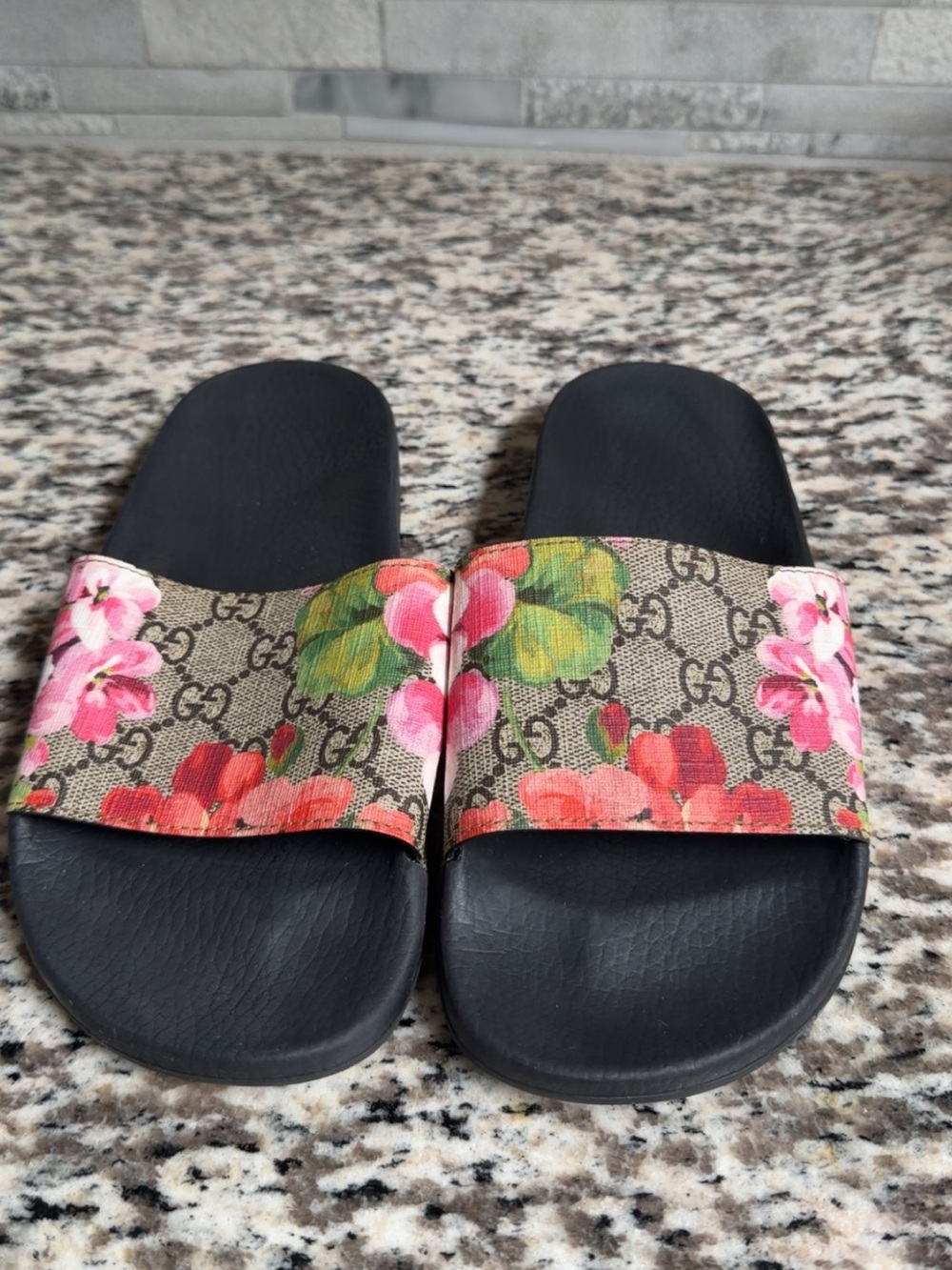 Gucci Floral Logo Canvas Slide Sandals - Black/Pink/Green